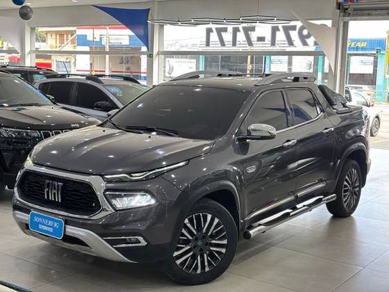FIAT TORO 2.0 16V TURBO DIESEL RANCH 4WD AT9 FIAT TORO 2.0 16V TURBO DIESEL RANCH 4WD AT9